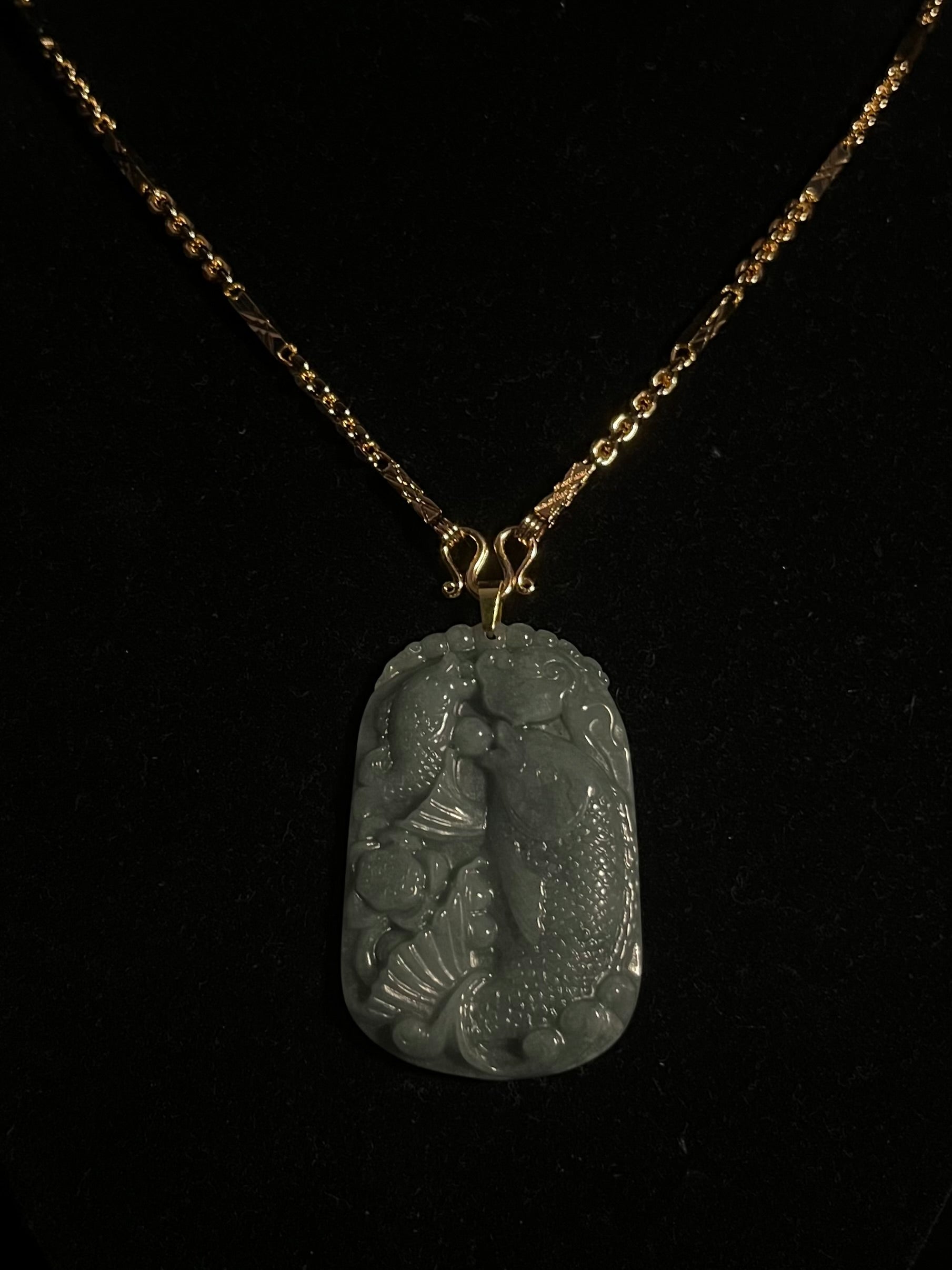 ( PENDANT ) JADE KOI FISH