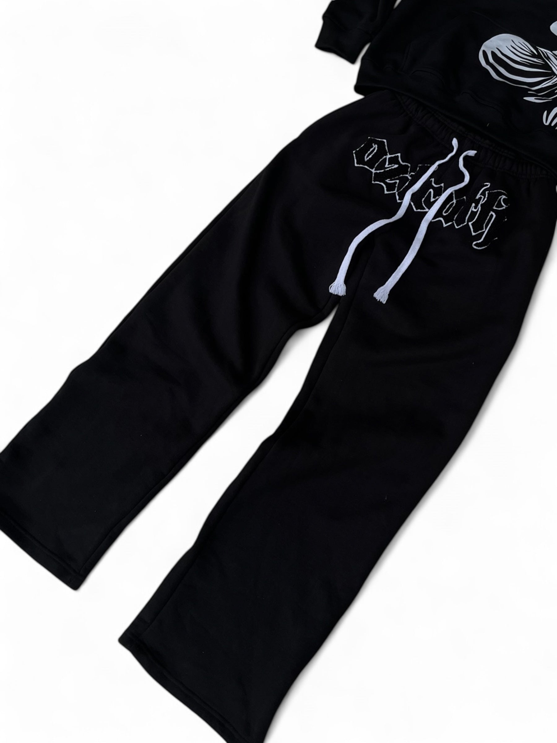 BLACK OZTRUTH SWEATS