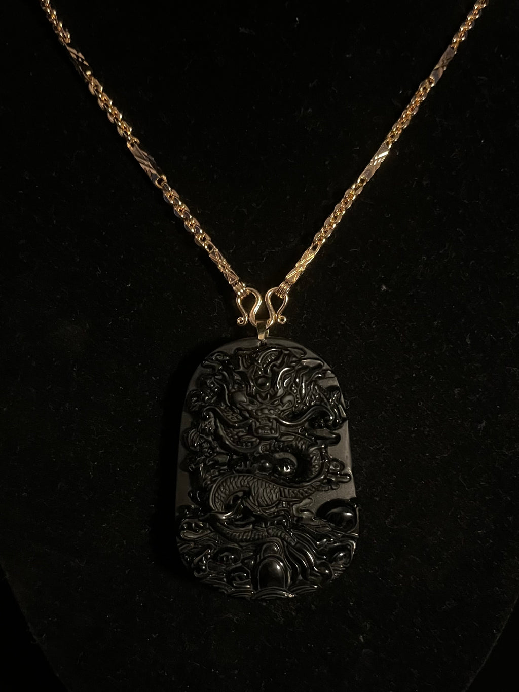 ( PENDANT ) BLACK JADE DRAGON