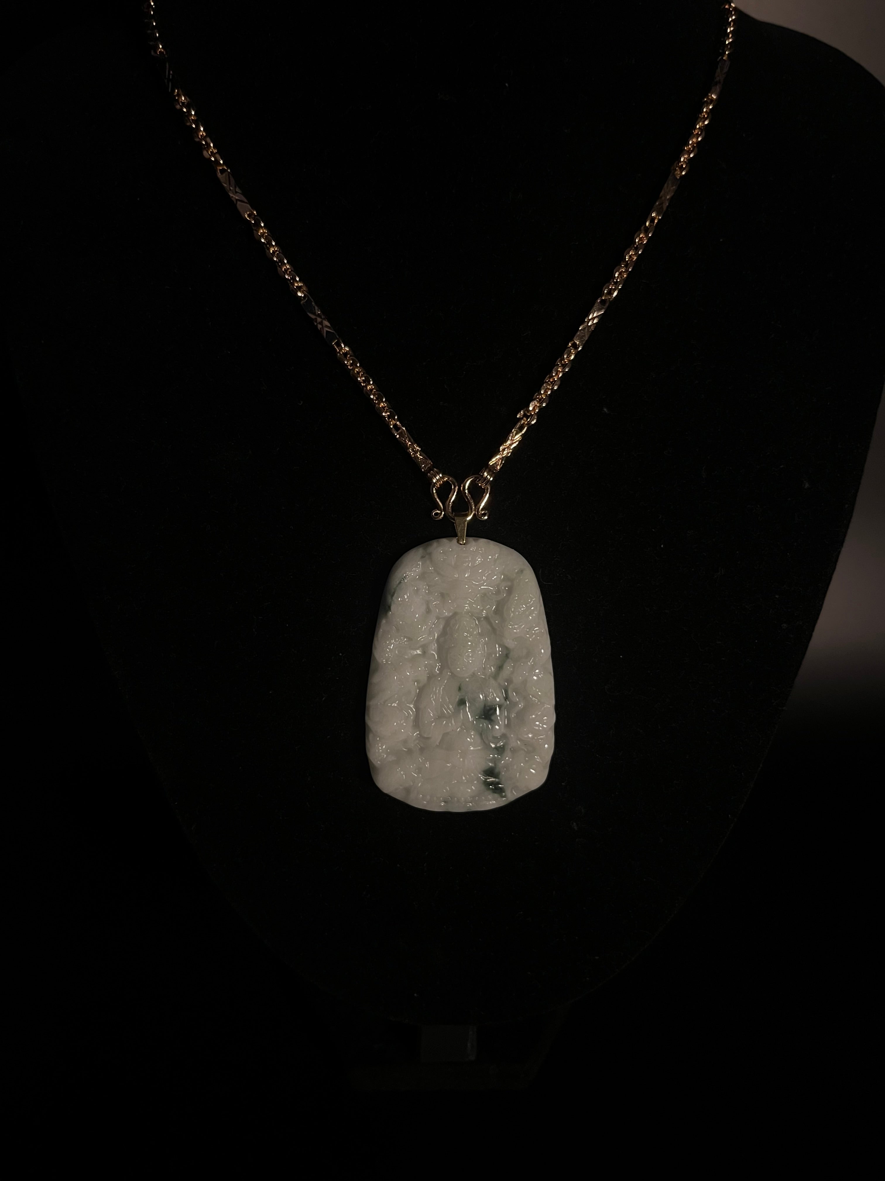 ( PENDANT ) WHITE JADE BUDDHA + DRAGON