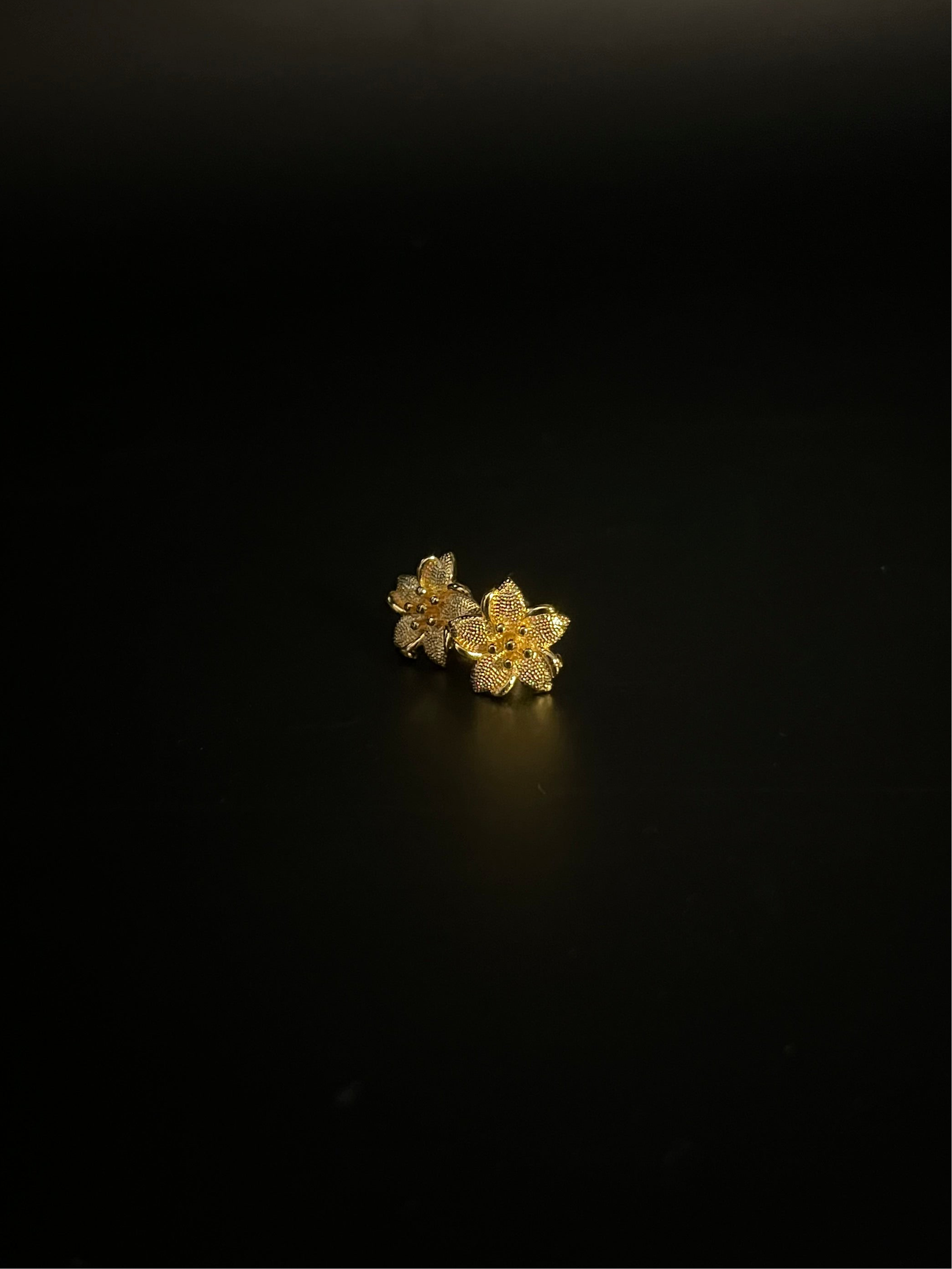 NEW FLOWER EARRINGS