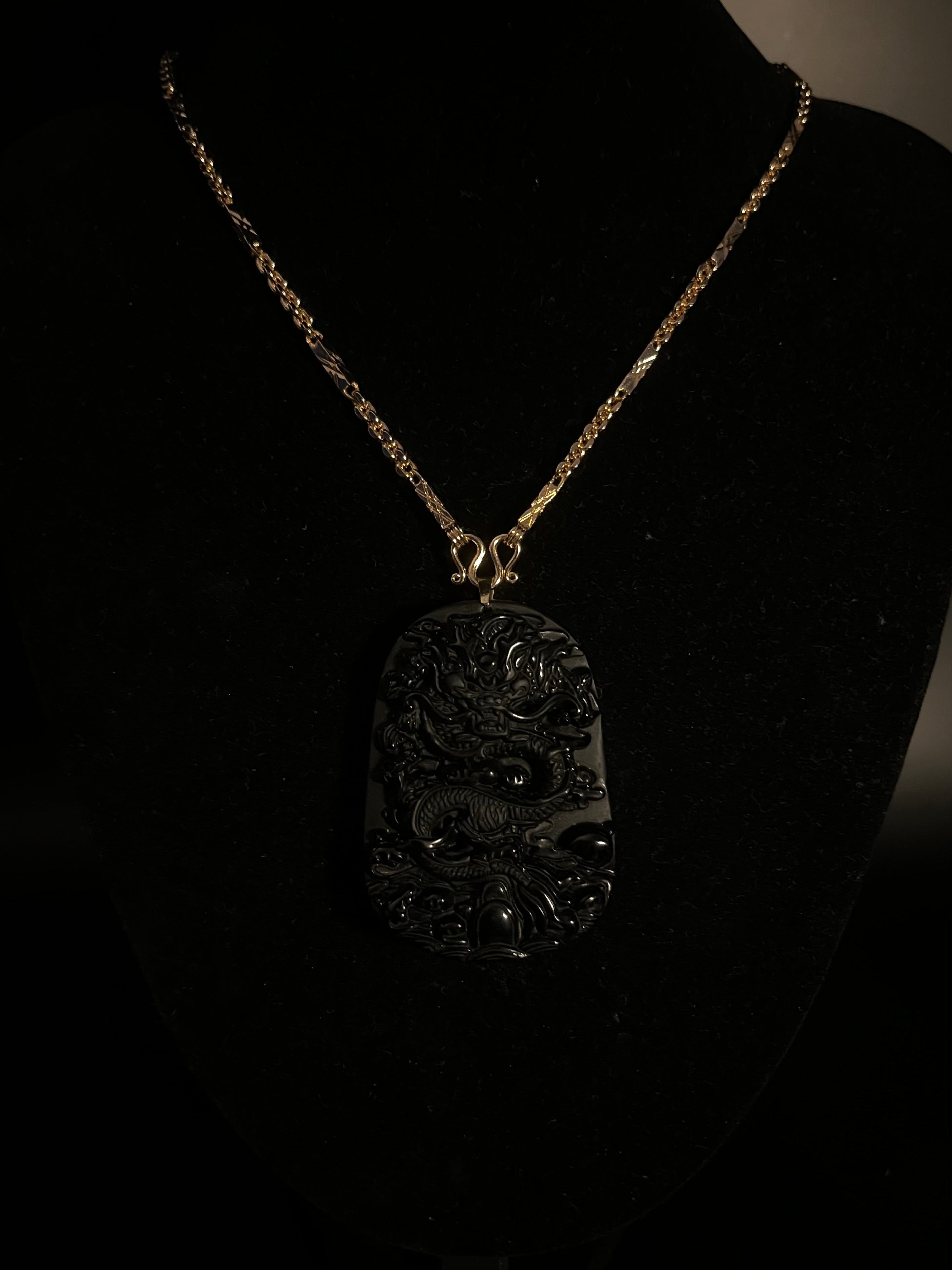 ( PENDANT ) BLACK JADE DRAGON