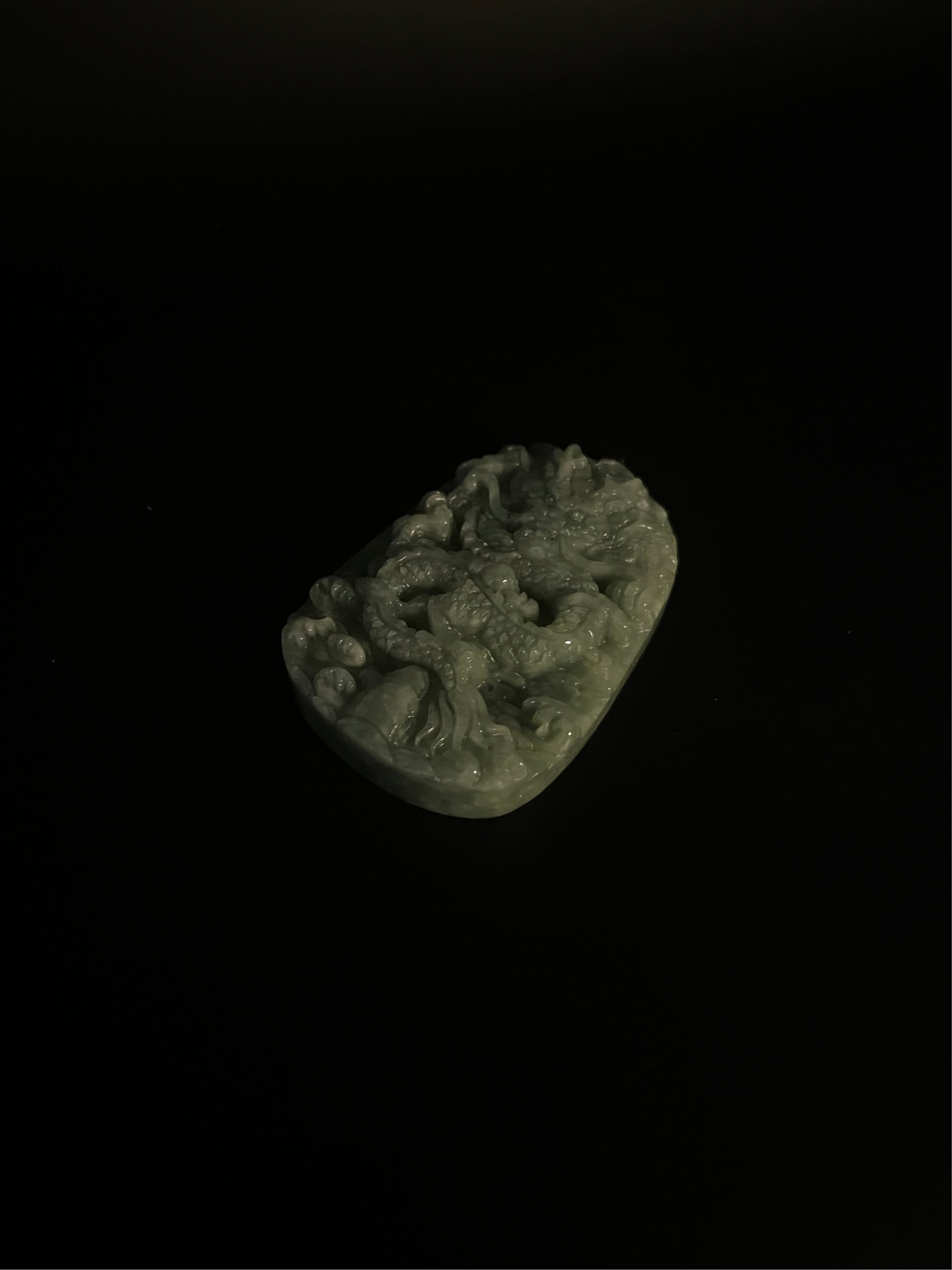 ( PENDANT ) V2 JADE DRAGON